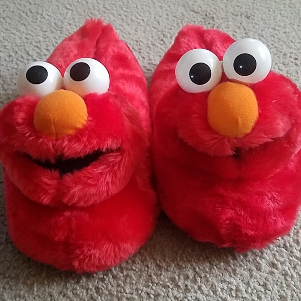Elmo slippers